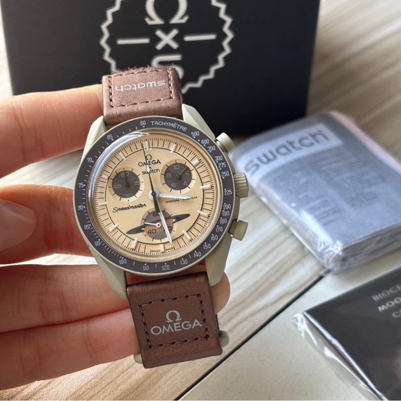 Omega Saturn battery watch